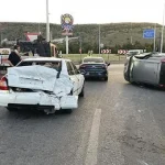Kayseri’de zincirleme kaza! 4 araç birbirine girdi, 4 yaralı