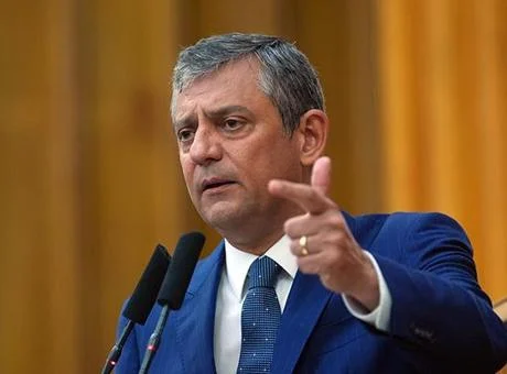 Son dakika… CHP’de grup toplantısını yarın Özgür Özel yapacak