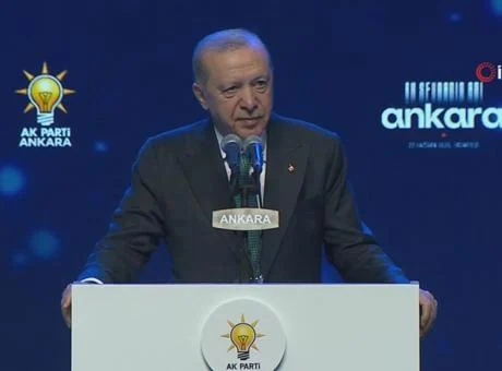 Son dakika… CHP’den istifa eden Haymana Belediye Başkanı Levent Koç AK Parti’ye geçti! Rozetini Cumhurbaşkanı Erdoğan taktı