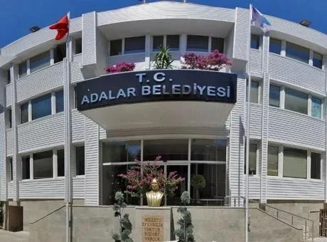 Adalar Belediyesi’ne operasyon! Rüşvet karşılığı ruhsat iddiası: Gözaltına alınan 35 şüpheli tutuklandı