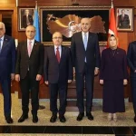 TBMM Başkanı Kurtulmuş, Türkiye'nin Bakü Büyükelçiliğini ziyaret etti