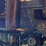 Cizre’de seyir halinde tır alev alev yandı