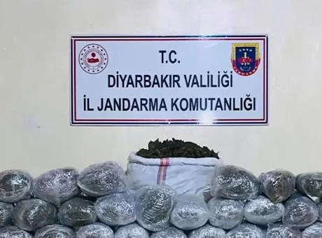 Diyarbakır’da dev uyuşturucu operasyonu! Çok sayıda gözaltı var