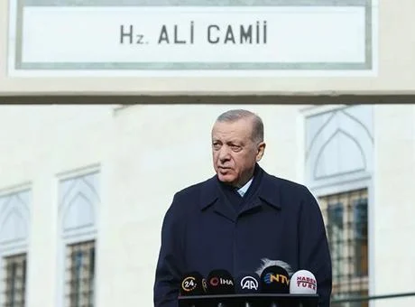 Cumhurbaşkanı Erdoğan, cuma namazını Hz. Ali Camisi’nde kıldı