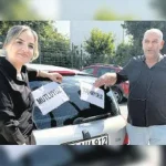 Düğüne gider gibi boşanmaya gittiler