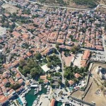 Bozcaada'ya 19-32 kişilik araçların geçişi yasaklandı