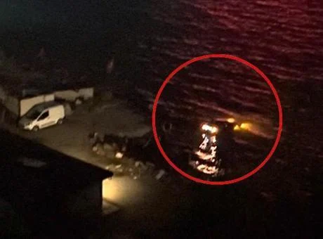 Fren yerine gaza bastı, otomobili denize uçtu! İhbar konuşması herkesi şaşırttı: ‘Bırak aramayın polisi’