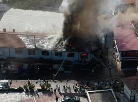 Bursa’daki tarihi çarşı yangınında acı bilanço! Dron görüntüleri felaketin boyutunu ortaya koydu