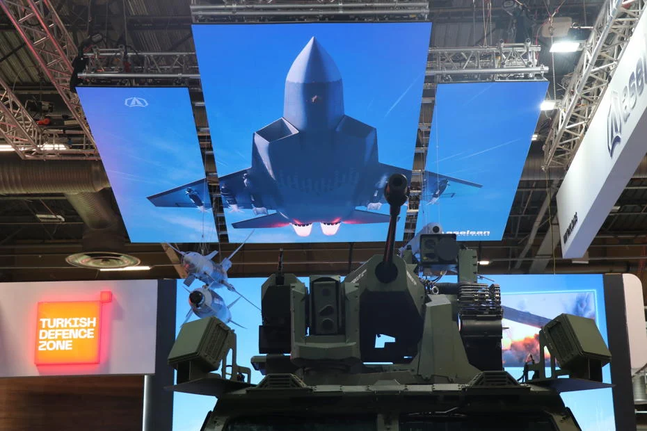 Türk savunma sanayisi Fransa’da Eurosatory Fuarı’nda boy gösteriyor