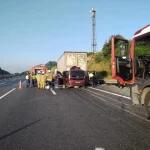 Kuzey Marmara Otoyolu'nda feci kaza. TIR'a arkadan çarptı, 1'i bebek 3 kişi öldü
