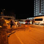 Yaralıyı kurtarmaya çalışanlara başka bir araç çarptı. 1’i ağır 6 kişi yaralandı