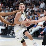 Fenerbahçe final şansını bir sonraki maça bıraktı