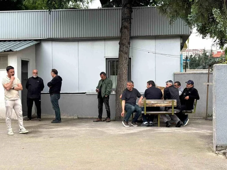 Akranının bıçaklayarak öldürdüğü 16 yaşındaki çocuğun babası feryat etti: "Benim ciğerim yanıyor, bitmiş haldeyim"
