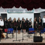 Ankara'da "Öğretmenler Korosu" konser verdi