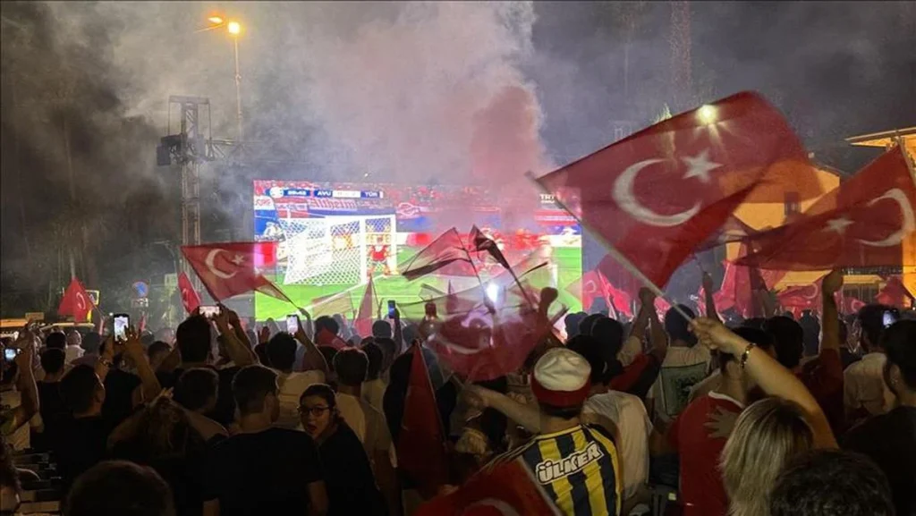 Avustralya Türkiye milli maç DEV EKRAN izlenecek yerler! İstanbul dev ekran nerede?
