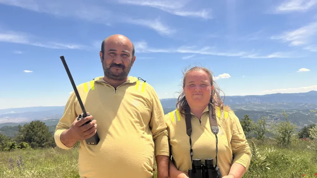 Orman yangınlarına karşı akıllı kuleler ve orman işçileri görev başında