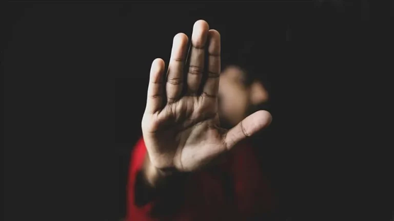 Diyarbakır'da 12 yaşındaki kızı kaçıran zanlıya 3 yıl hapis: 'Yaşını 17 sandım' savunması kabul edildi