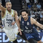 Anadolu Efes, Fenerbahçe Beko karşısında seriye tutundu