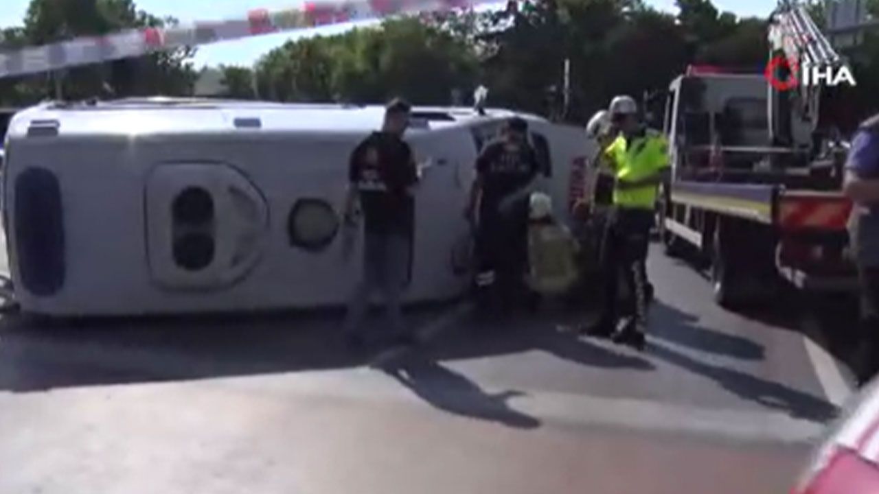 Kağıthane’de ambulans sürücüsü kaza yaptı