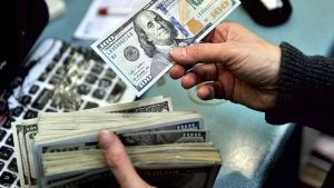 Sarıyer’de AVM’de sahte dolar operasyonu
