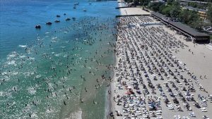 İstanbul'da denize girilebilecek 95 nokta belli oldu