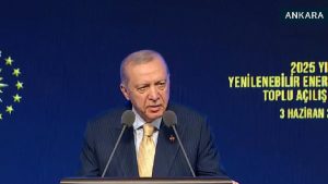 Cumhurbaşkanı Erdoğan'dan CHP'ye tepki: Muhalefetin gündemi koltuk, yaşananlar iç meseleleri