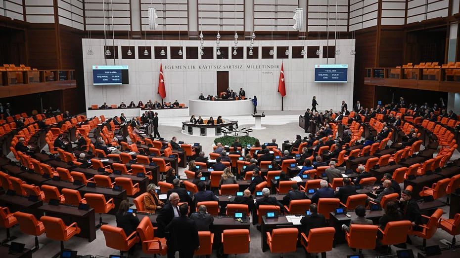 TBMM’nin çalışma süresi uzatıldı