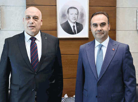 Bakan Kacır yedi ülkenin büyükelçisiyle bir araya geldi