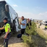 Son dakika: Aksaray'da yolcu otobüsü yoldan çıktı! Çok sayıda yaralı var