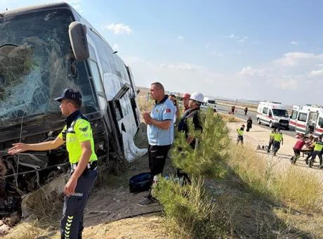 Aksaray’da yolcu otobüsü kazası: 19 yaralı