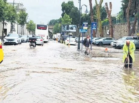 İstanbul’da sağanak esareti